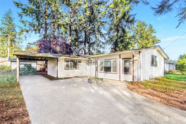 $470,000 | 8203 Mt Tacoma Drive Southwest | Central Lakes