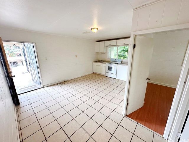 $1,300 | 302 Ohai Place | Wahiawa