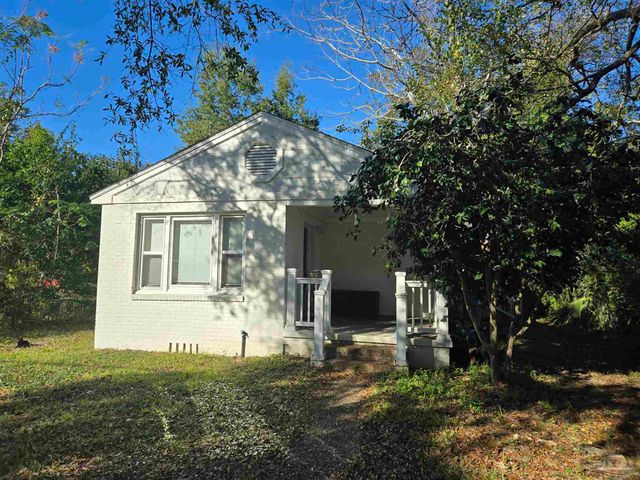 $1,500 | 710 West Lakeview Avenue | South Pensacola