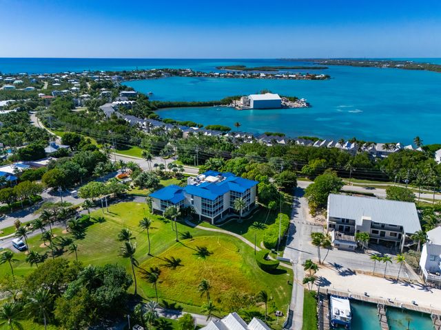 $975,000 | 8304 Marina Villa Drive | Duck Key