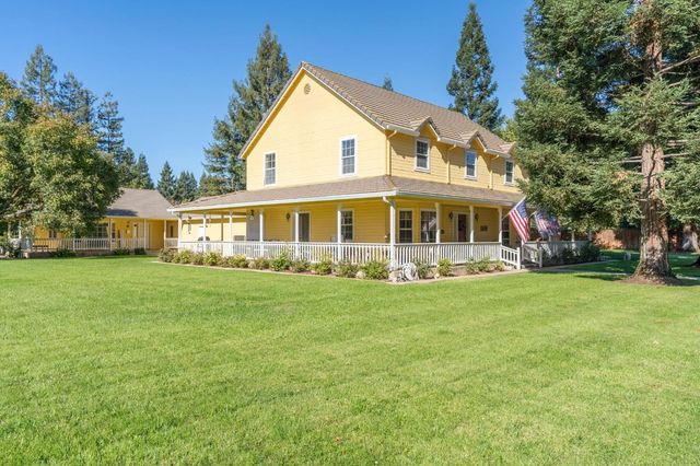 $999,000 | 9917 Oak Knoll Avenue | East Oakdale