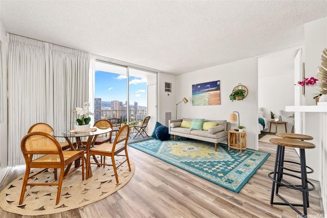 $408,888 | 1925 Kalakaua Avenue, Unit 2507 | Waikiki