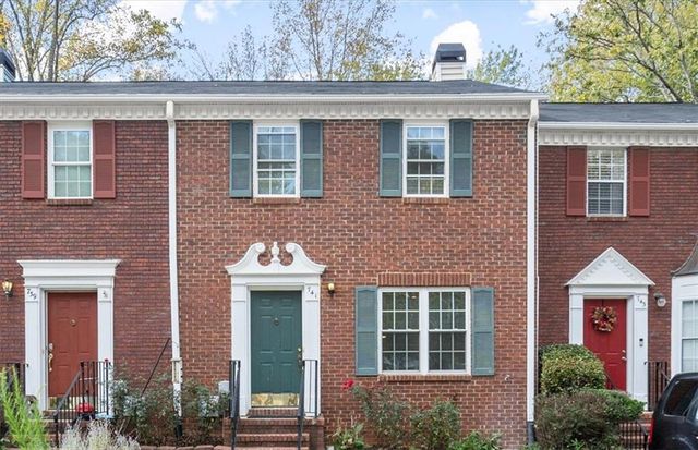 $290,000 | 741 Anderson Walk | Marietta