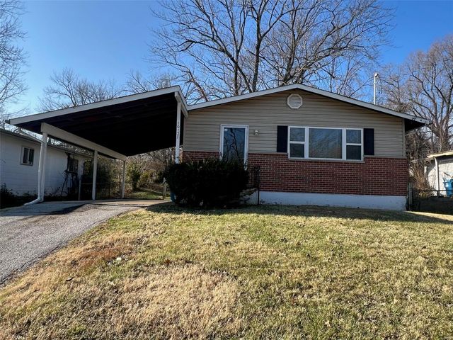 $1,400 | 10137 Green Valley Drive | Ferguson Township - St. Louis County