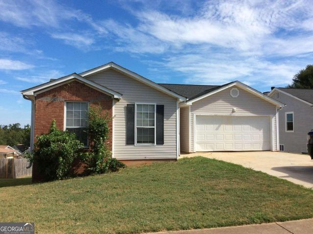 $1,745 | 208 Autumn Lake Way | Eagles Lake