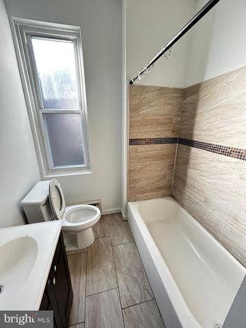 $1,200 | 6020 Lansdowne Avenue, Unit 2 | Carroll Park