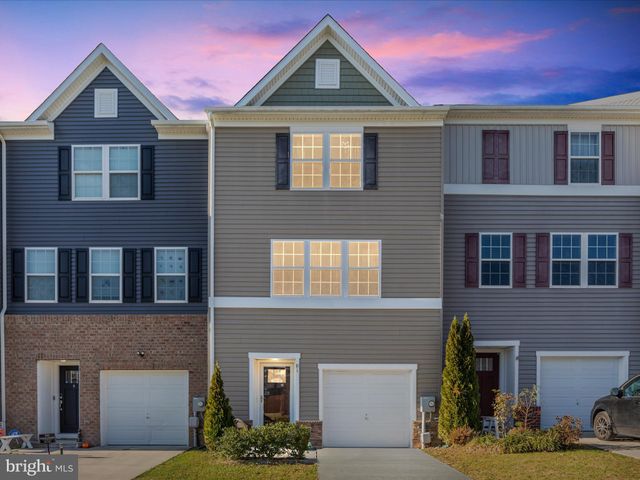 $275,000 | 81 Drexel Court | Berkeley Ridge