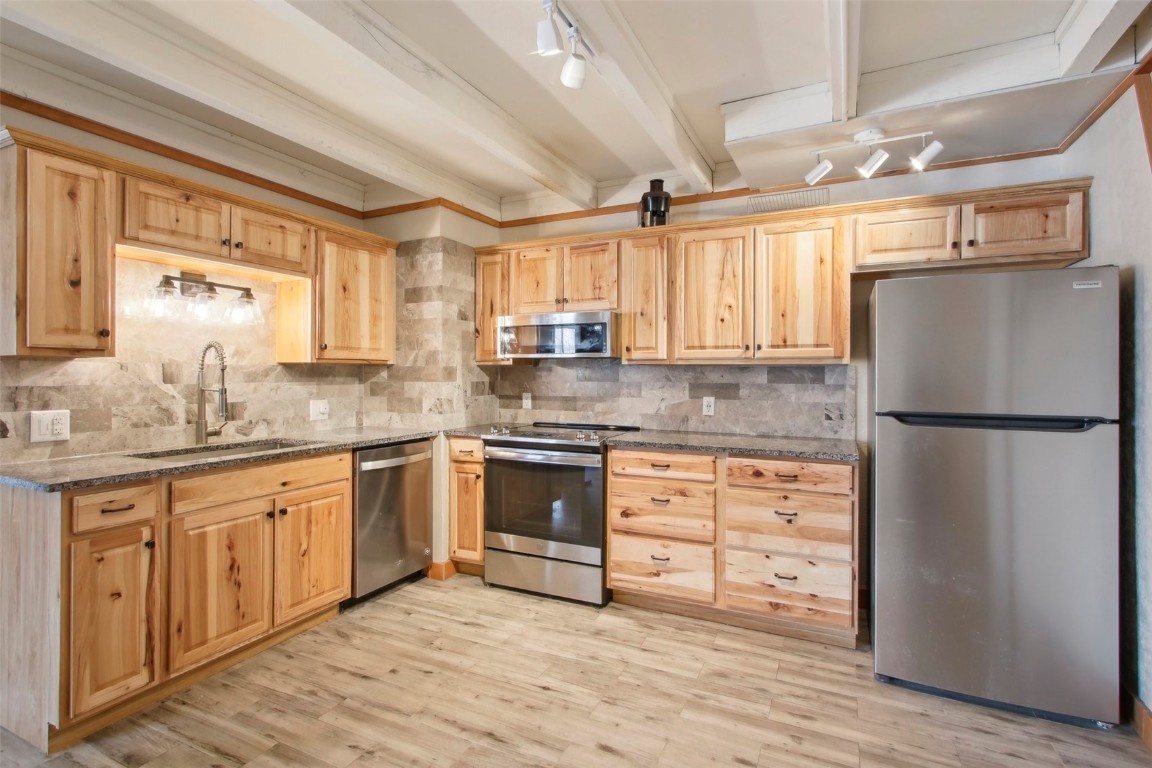 Upgraded kitchen with lots of natural light