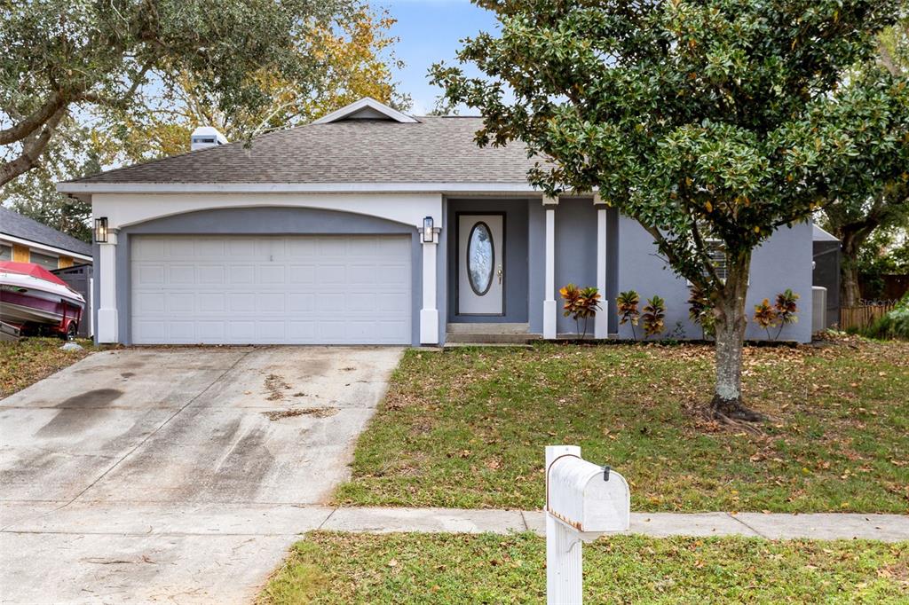 a front view of house with yard