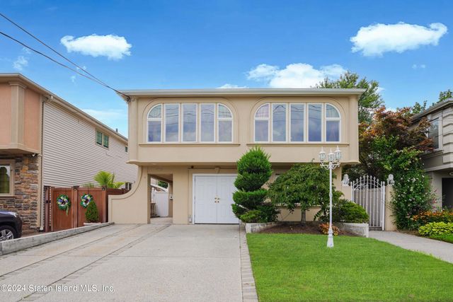 $1,099,000 | 208 Arlene Street | Bulls Head