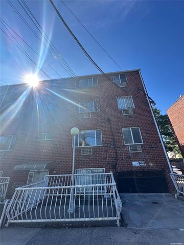 $546,000 | 4124 161st Street, Unit 2A3 | Murray Hill - Flushing