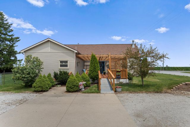 $325,000 | 899 County Road 100 East | Colfax Township - Champaign County