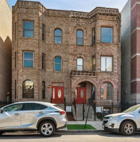 $2,900 | 4817 South Champlain Avenue, Unit 1 | Bronzeville