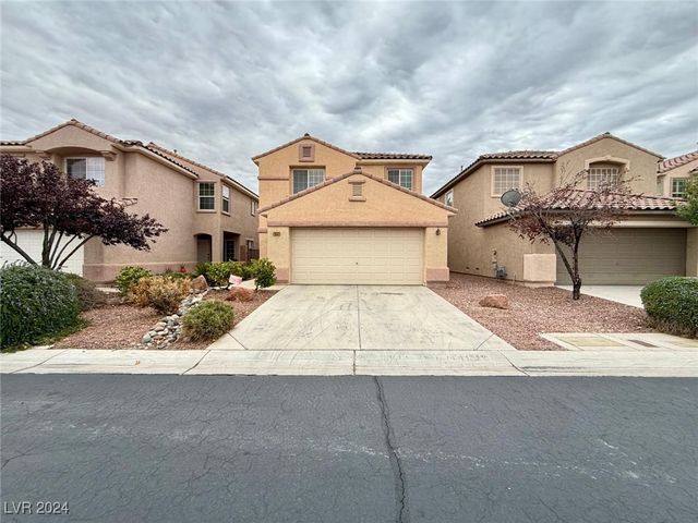 $2,400 | 7632 Highland Pony Street | Centennial Hills Town Center