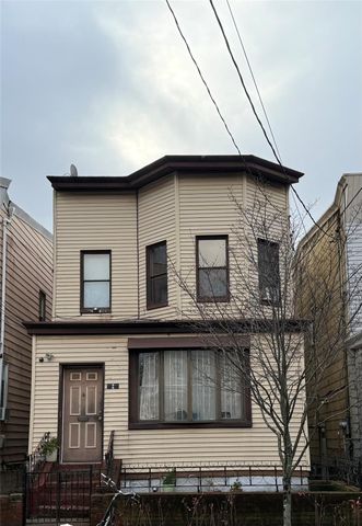 $1,498,800 | 95-20 41st Avenue | Elmhurst