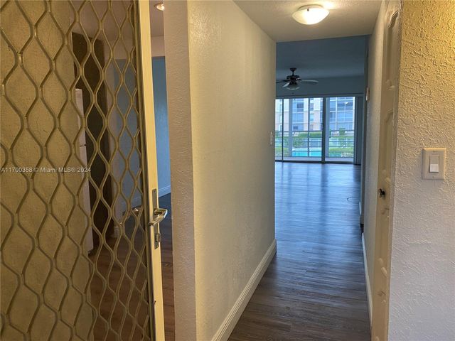 $2,200 | 7981 South French Drive, Unit 2206 | Pembroke Pines