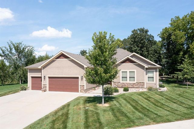 $589,950 | 829 Evergreen Street | Basehor