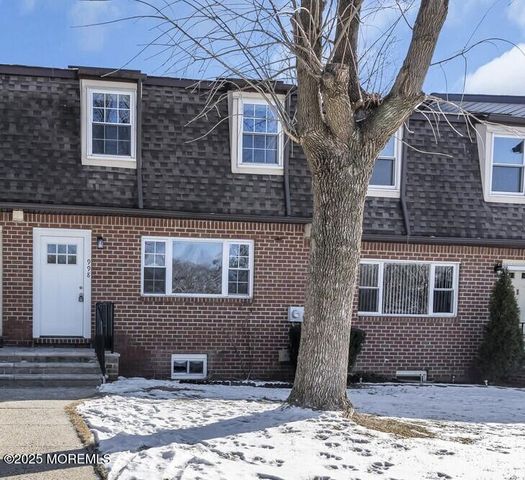 $339,900 | 998 Tammy Court | Brick Township - Ocean County