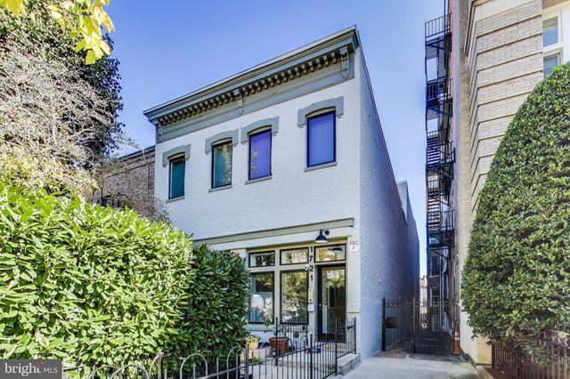 $750,000 | 1721 20th Street Northwest, Unit T01 | Dupont Circle