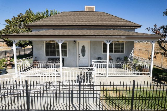 $240,000 | 515 Josephine Avenue | Corcoran