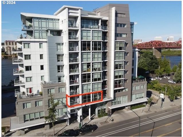 $419,000 | 1260 Northwest Naito Parkway, Unit 311B | Pearl