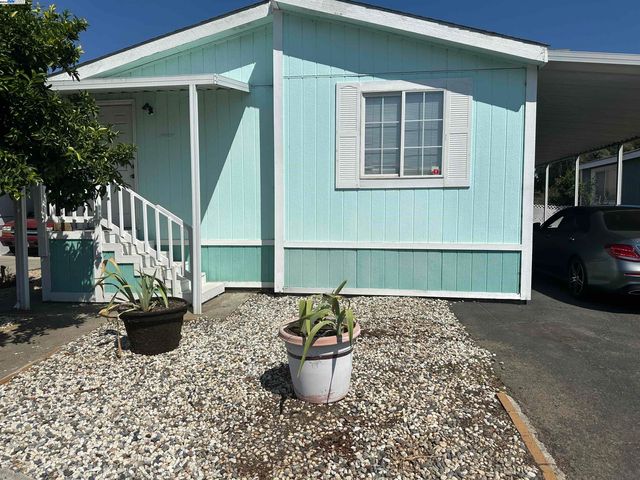 $228,000 | 711 Old Canyon Road, Unit 8 | Canyon Heights-Vallejo Mills