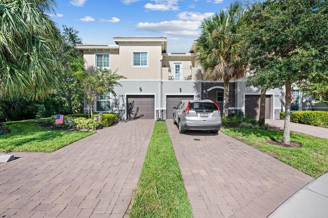 $409,980 | 6296 Southeast Portofino Circle | Heritage Ridge