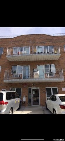 $528,000 | 147-30 Barclay Avenue, Unit 3B | Murray Hill - Flushing