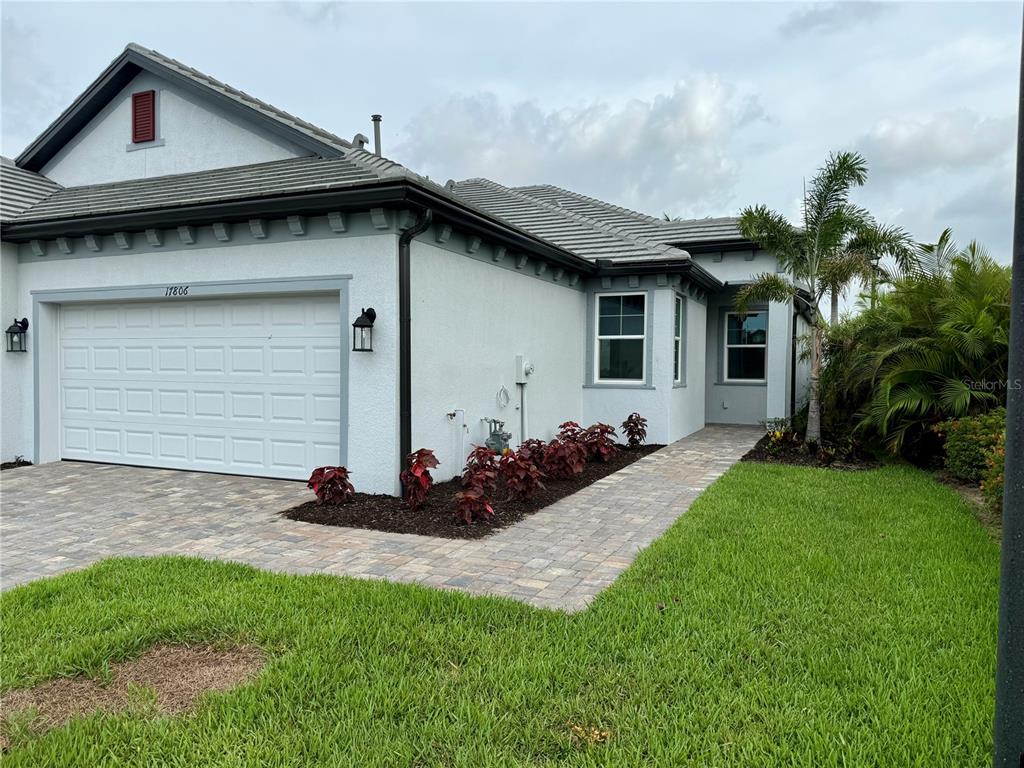 a front view of house with yard