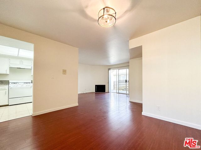 $3,795 | 937 10th Street, Unit 6 | Santa Monica