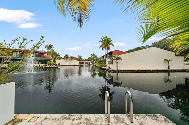 $797,000 | 15316 Loch Isle Drive East, Unit 15316 | Miami Lakes