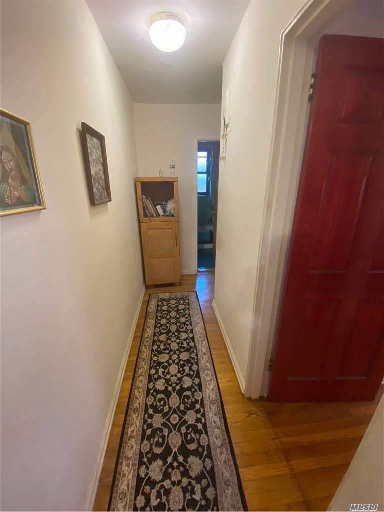 a bathroom with sink and a mirror