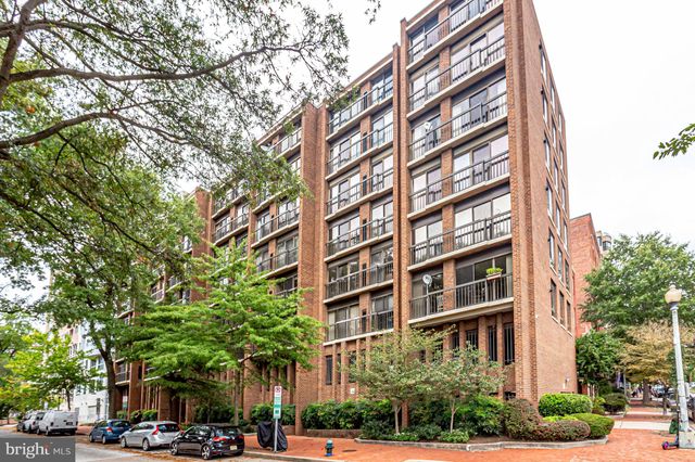 $399,900 | 1001 26th Street Northwest, Unit 307 | Foggy Bottom