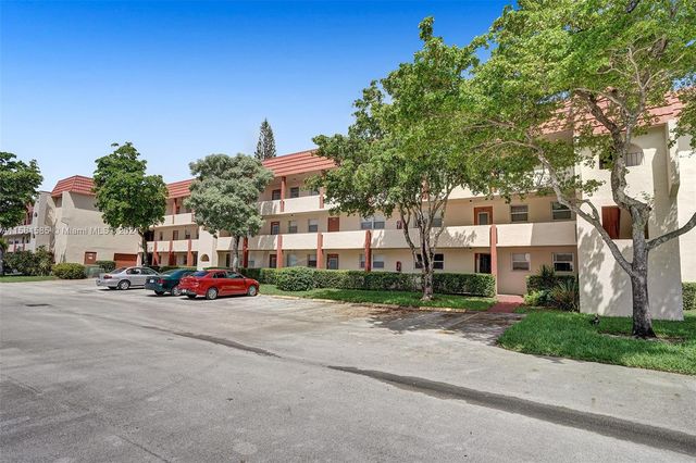 $100,000 | 8021 Sunrise Lakes Drive North, Unit 107 | Sunrise Lakes