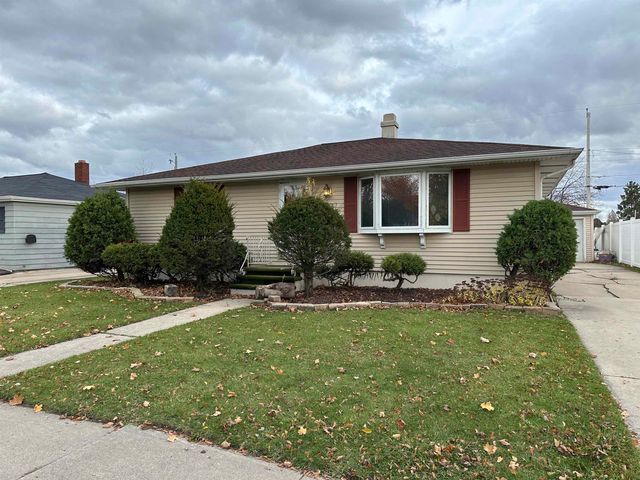 $134,900 | 900 Thrush Street | Mather Heights