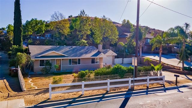 $1,199,000 | 1050 First Street | Norco Hills