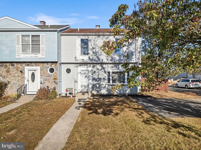 $309,900 | 8 Colby Court | Prospect Heights