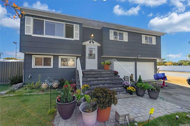 $599,999 | 305 3rd Street | North Lindenhurst