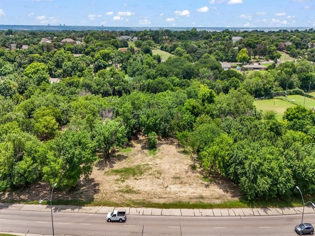 $424,900 | 5001 Jacksboro Highway | Northside Fort Worth