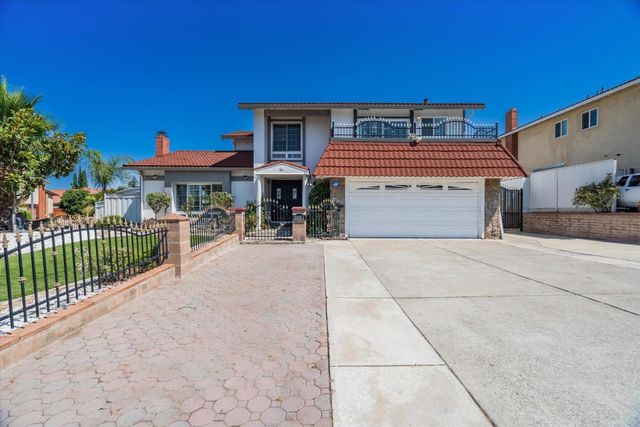 $1,950,000 | 3181 Simberlan Drive | Evergreen