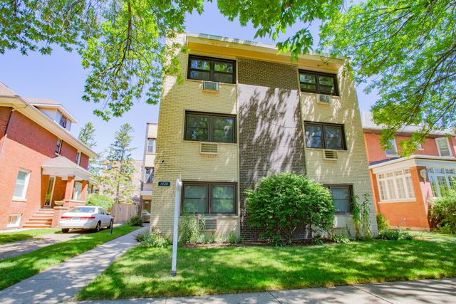 $239,999 | 1428 West Fargo Avenue, Unit 201 | East Rogers Park