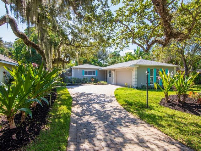 $6,000 | 786 Dahlia Lane | Vero Beach Estates