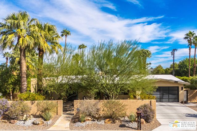 $1,349,000 | 1466 North Opuntia Road | El Mirador