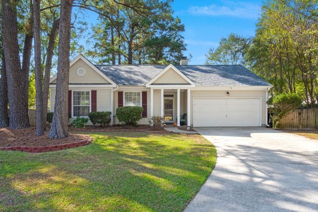 $329,900 | 102 Seavington Court | Summerville