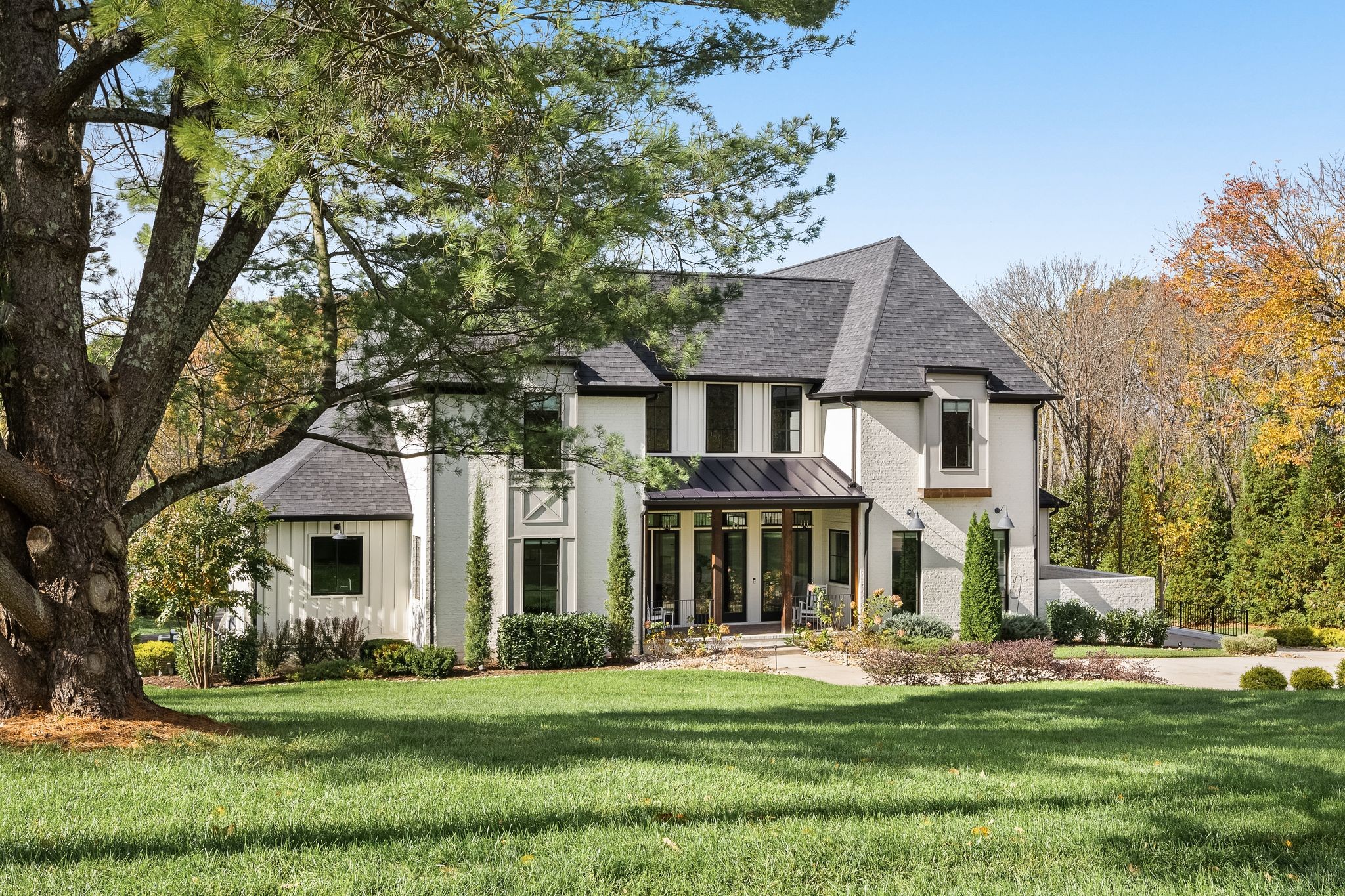 Spacious, luxurious, and located in Seven Hills, one of Nashville's most coveted neighborhoods, 4613 Villa Green Drive is the home you've been waiting for.