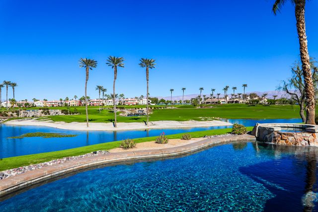 $1,975,000 | 51197 Vía Sorrento | Mountain View Country Club