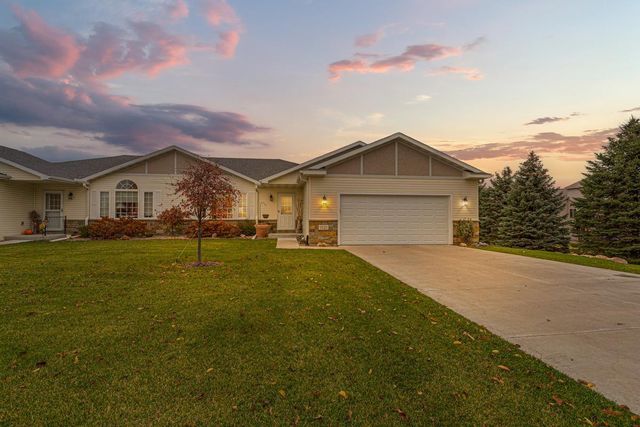 $399,900 | 2121 198th Street West | Faribault