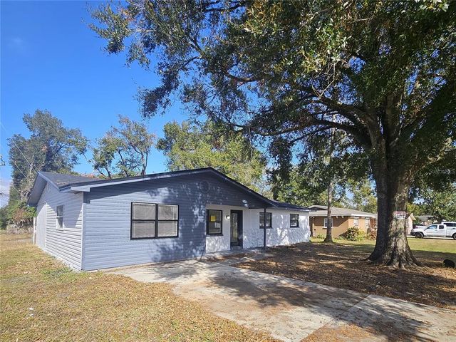 $389,900 | 933 Windsor Street | Southwest Lakeland