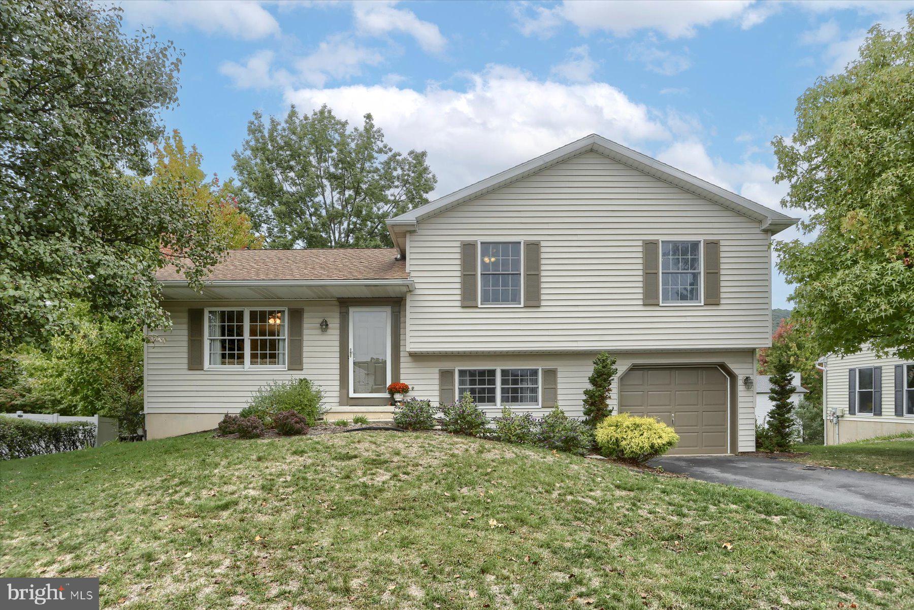 2212 Highland Court, Harrisburg, PA 17110 | Compass