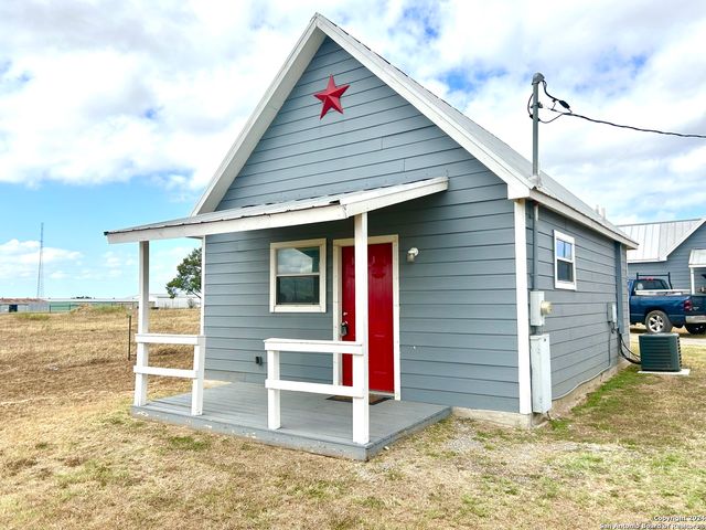 $999 | 573 Highway 97, Unit 109